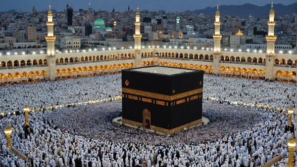 Omra 2025 : forfaits tout compris à partir de 1 790€